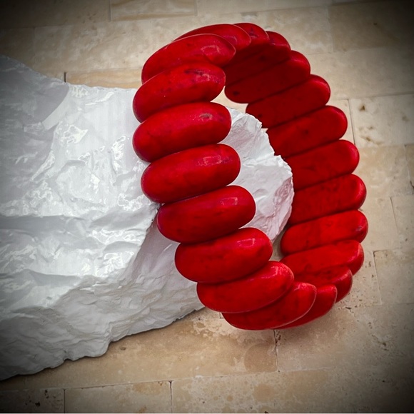 unsigned Jewelry - Red Hardwood Stretch Modern Estate Bracelet